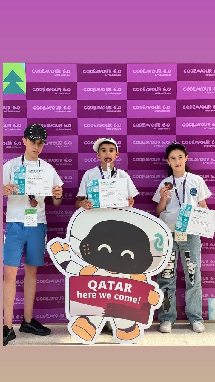 Students with certificates and medals at CODEAVOUR 6.0 INTERNATIONAL